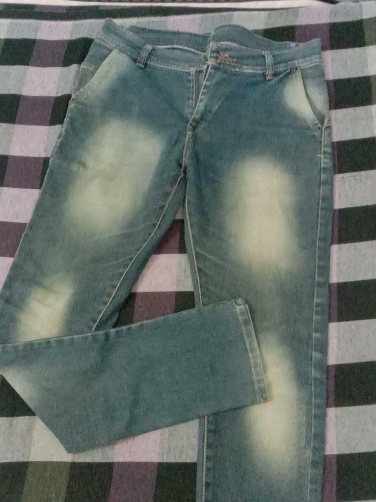 Stylish Blue Wash Jeans