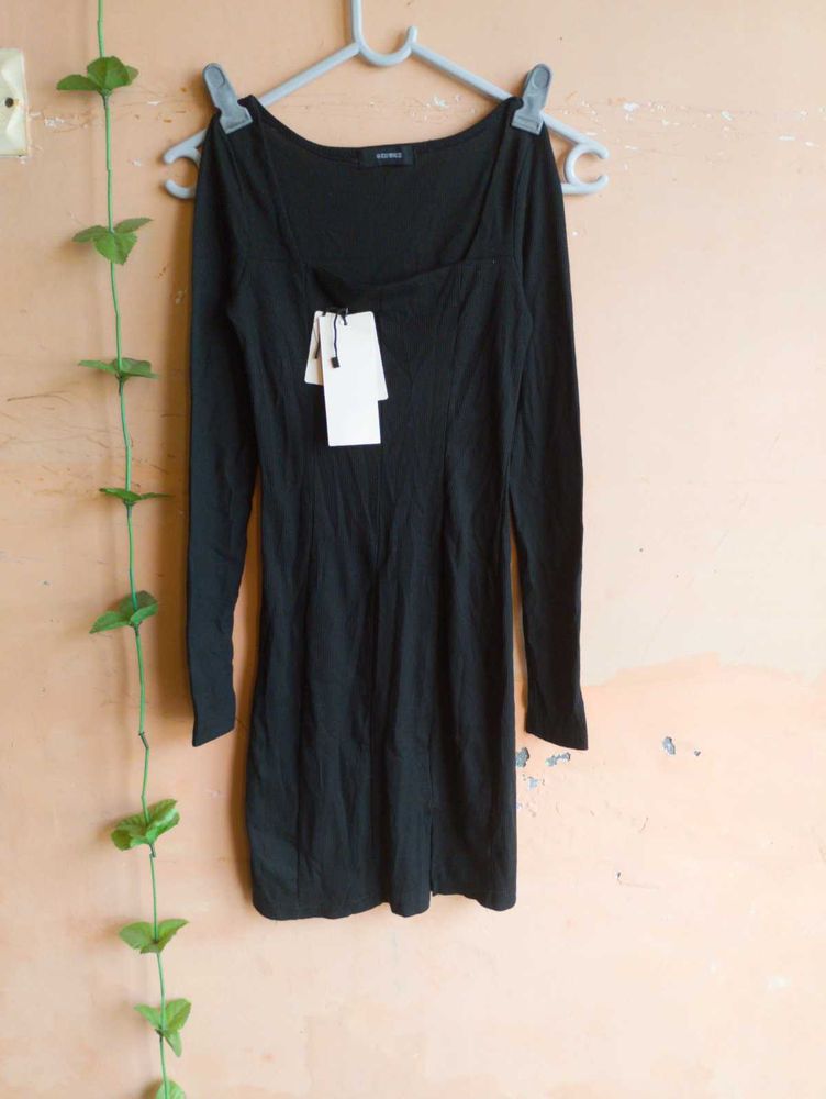 ❤️Size XS to S Chic Black Mini Dress