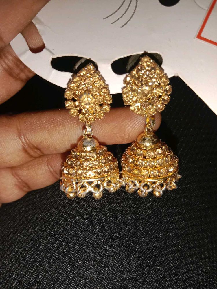Stunning Gold Jhumka Earrings