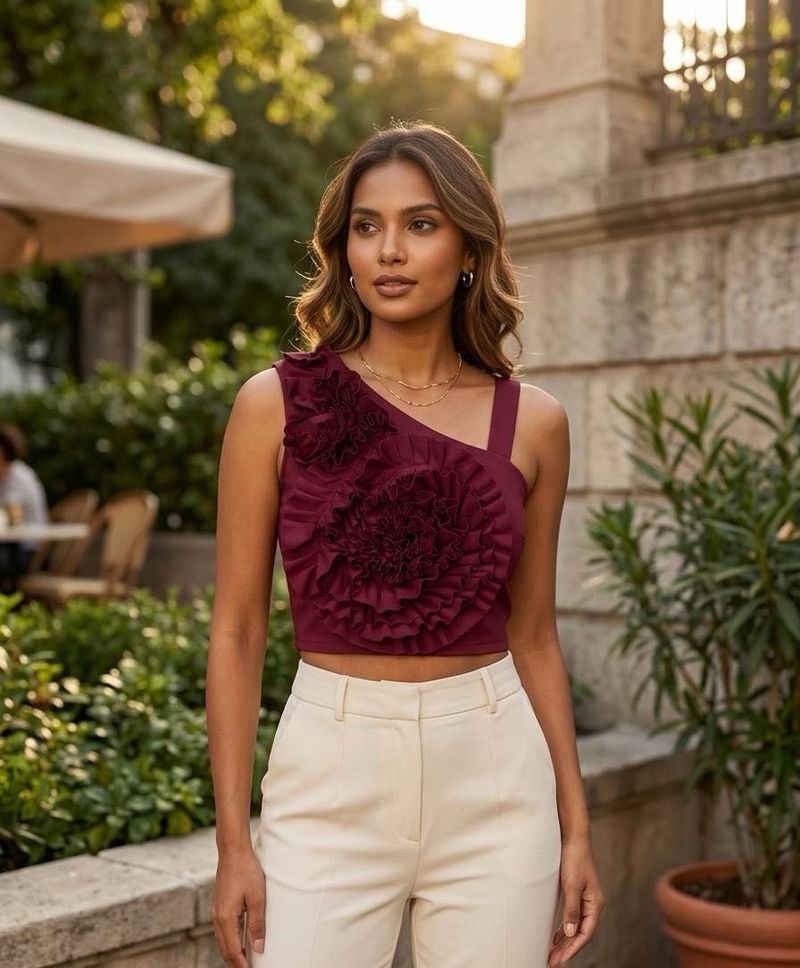 Chic One-Shoulder Floral Crop Top