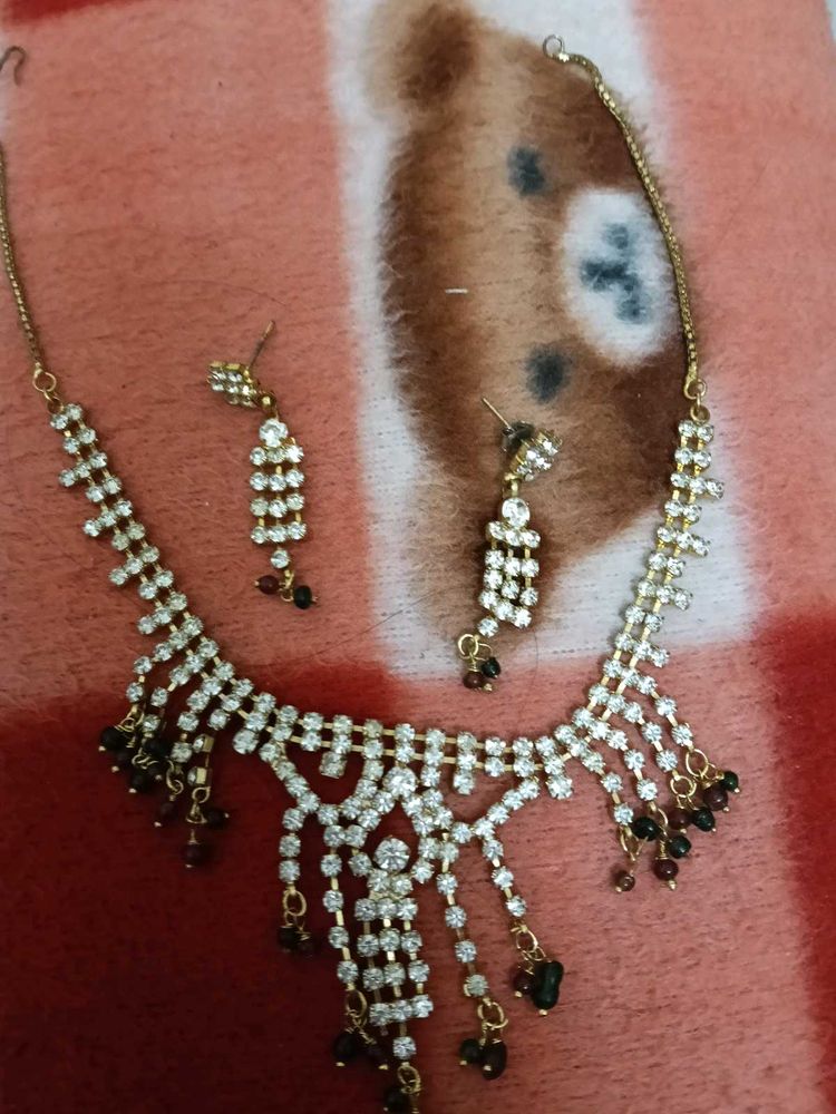 Elegant Rhinestone Necklace &amp; Earring Set