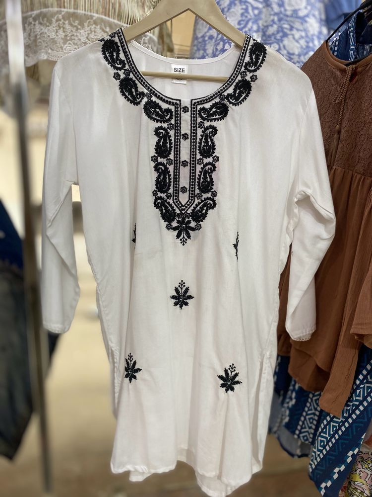 beautiful Short kurti Fabric Rayon summer wear