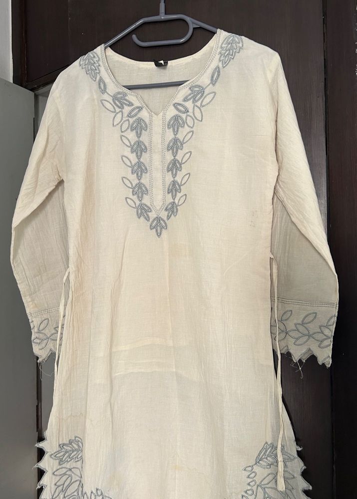 Elegant Embroidered Kurta