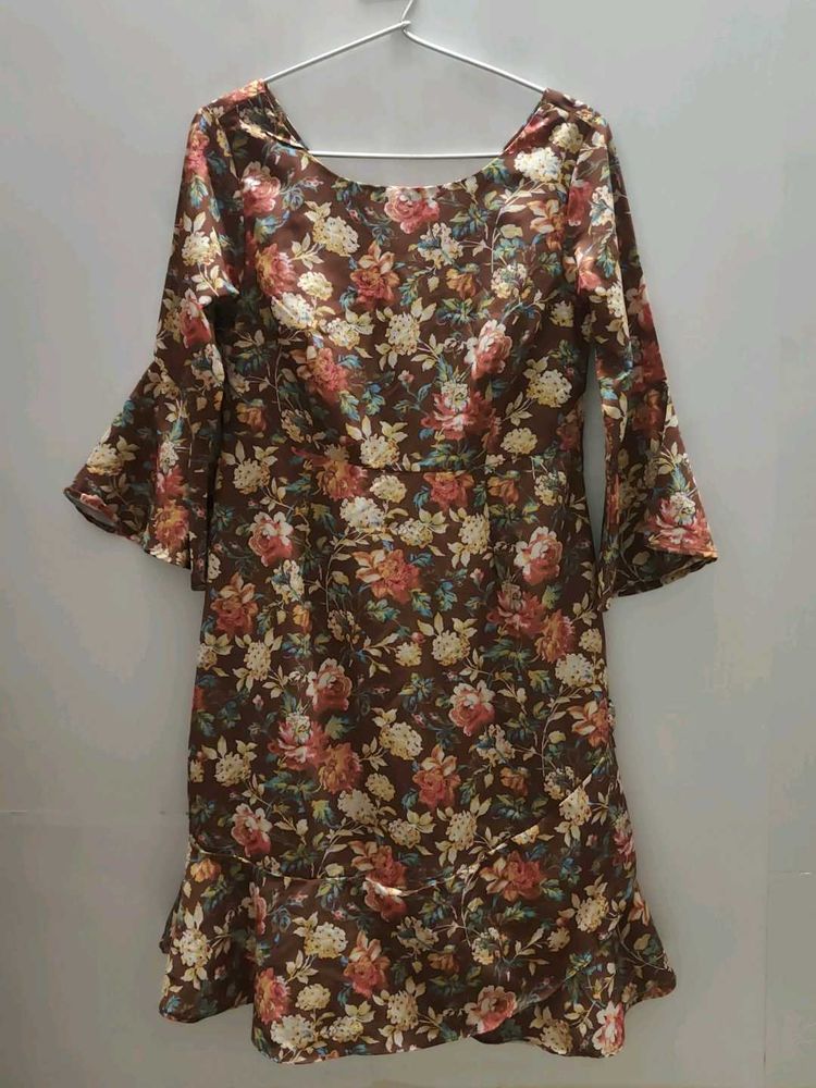 Floral Print Bell Sleeve Dress