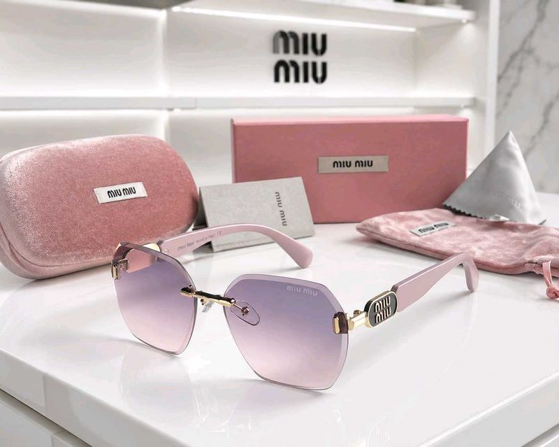 Miu Mi Gradient Lens Sunglasses
