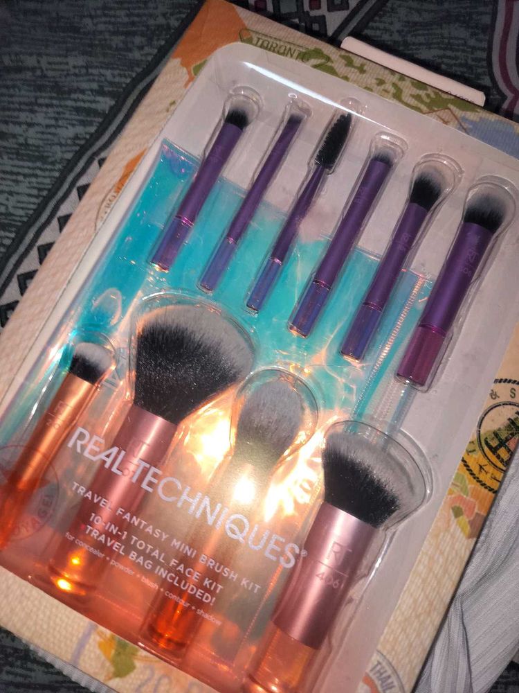 Real Technique Travel Friendly Brushes