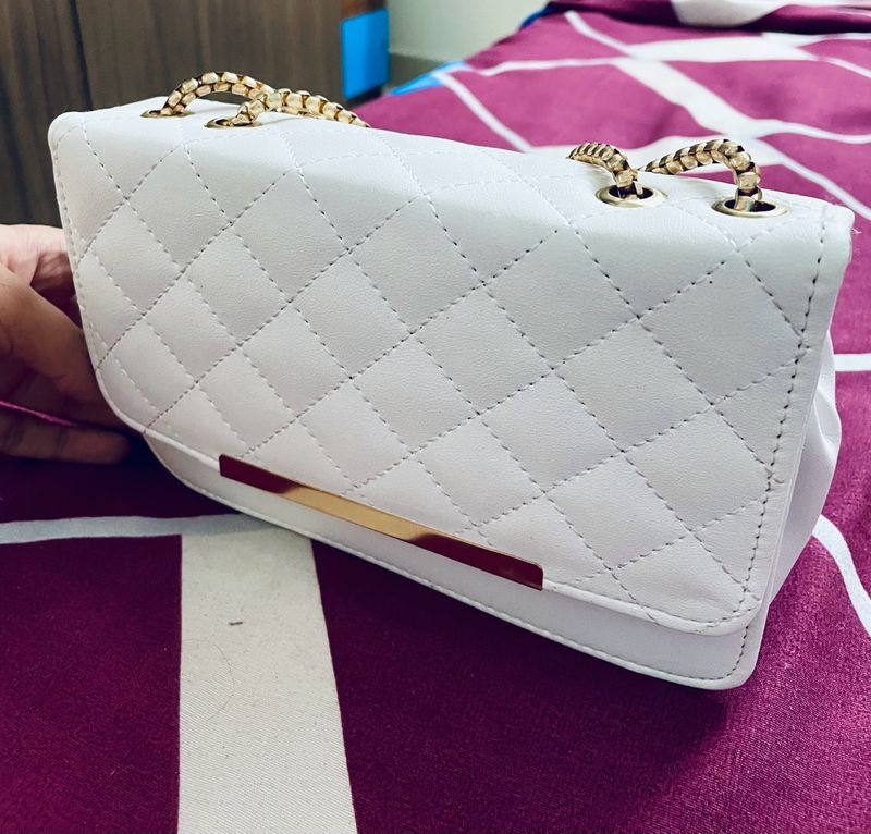White Slingbag