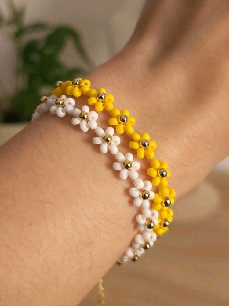 Daisy Beaded Bracelets