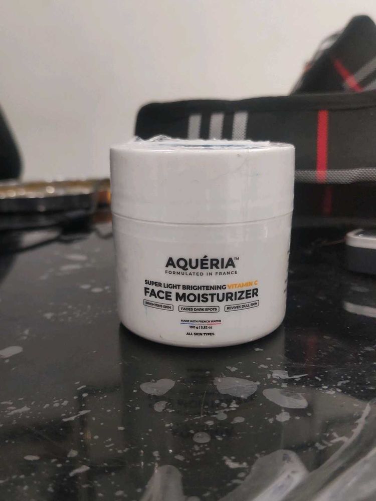 Aqueria Super Light Face Moisturizer