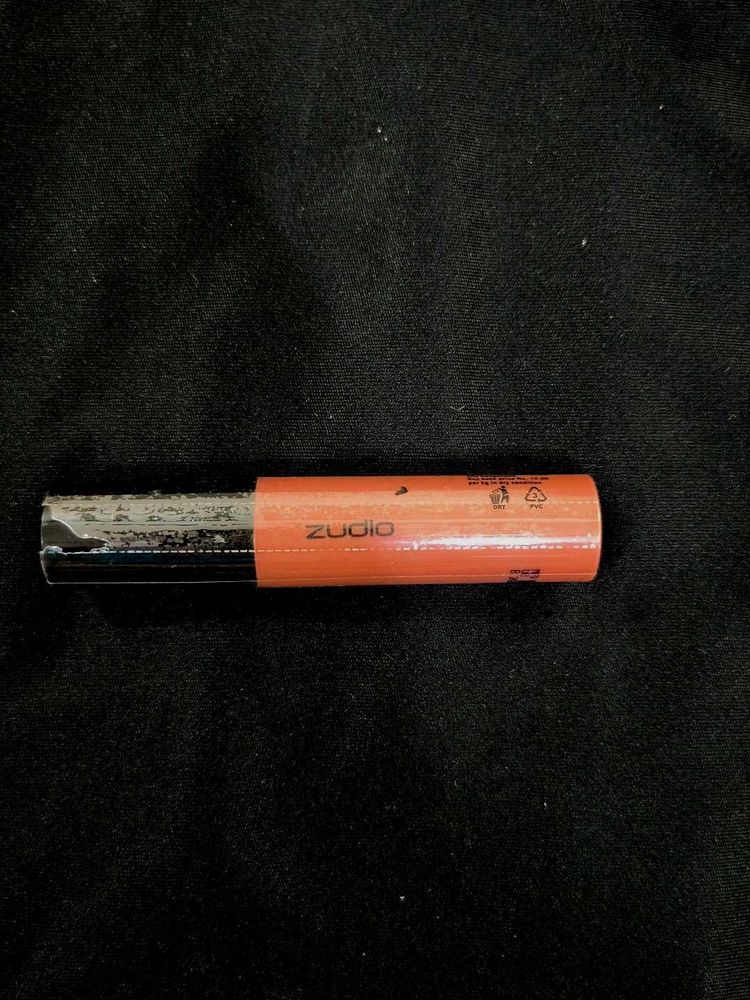 Nude shade lipstick