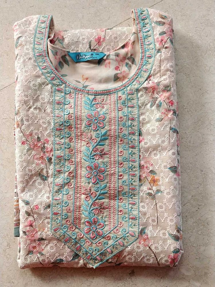 Floral Embroidered Kurta