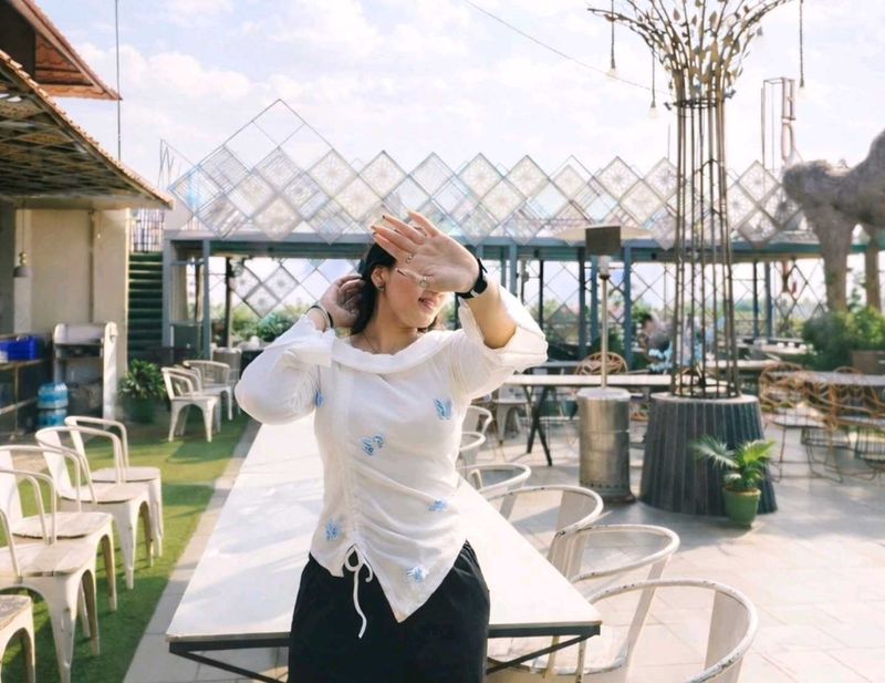 white Butterfly top 🦋