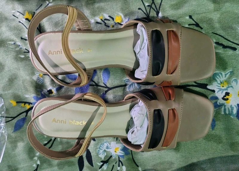 Stylish Women's Sandals 🍥🌟