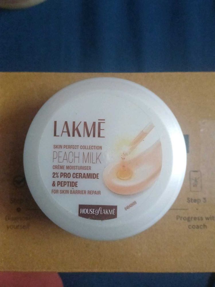 Lakme Peach Milk Creme Moisturiser