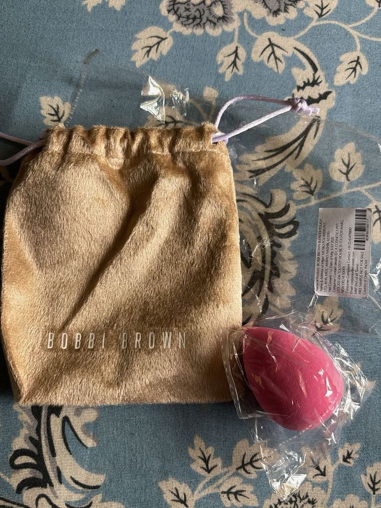 Bobbi Brown Makeup Sponge with Pouch