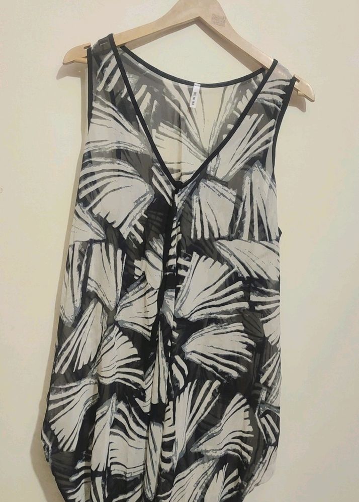 Black White Cut Sleeve Top For Girl