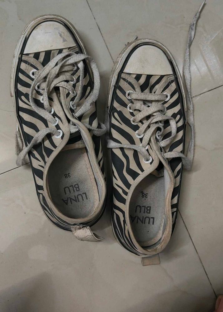 Westside LUNA BLU Zebra Print Sneakers