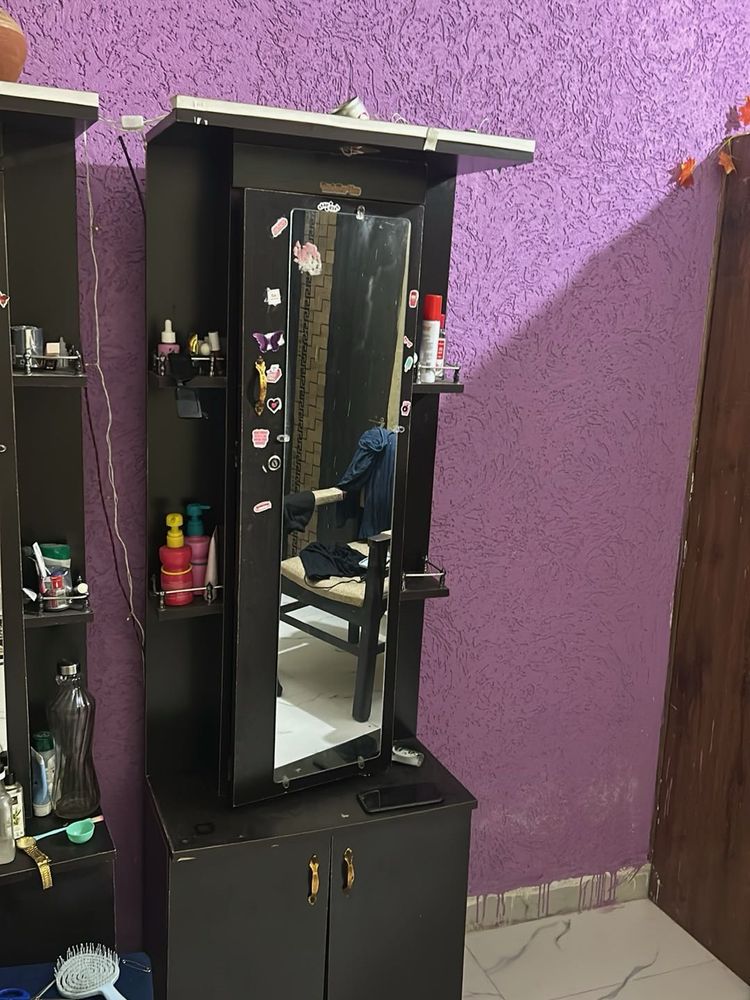 Dressing Table with Mirror