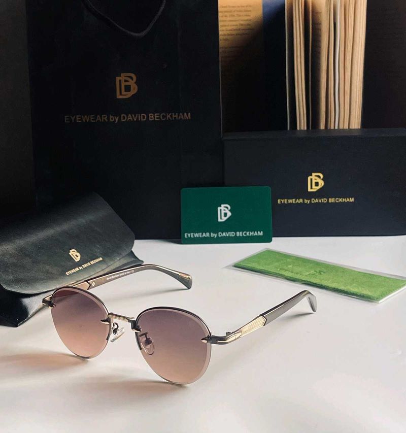 DAVID BECKHAM-SUNGLASSES**UNISEX. MODEL*