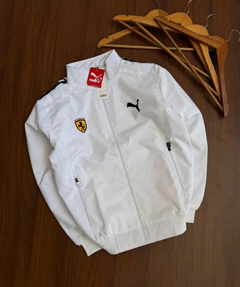 OFFER FOR DIWALI 🪔🔥🔥Puma Ferrari White Track Ja