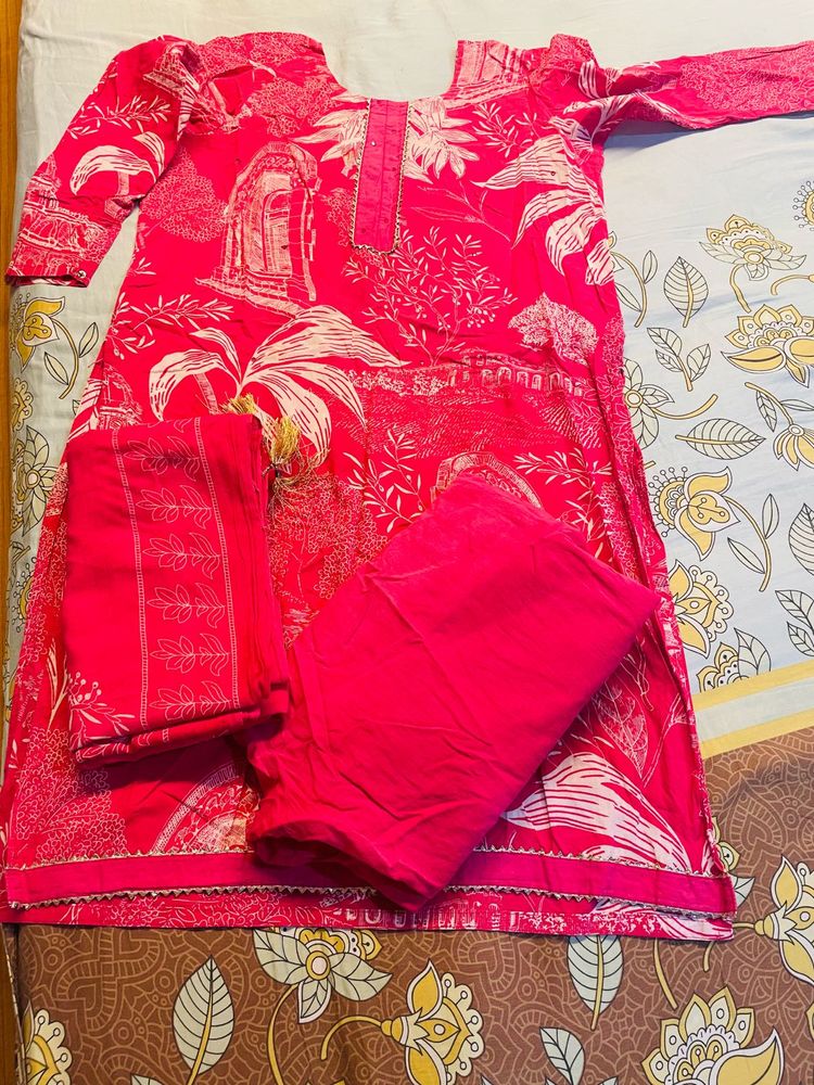 fits to XXL Vibrant Pink Kurta Set with Dupatta