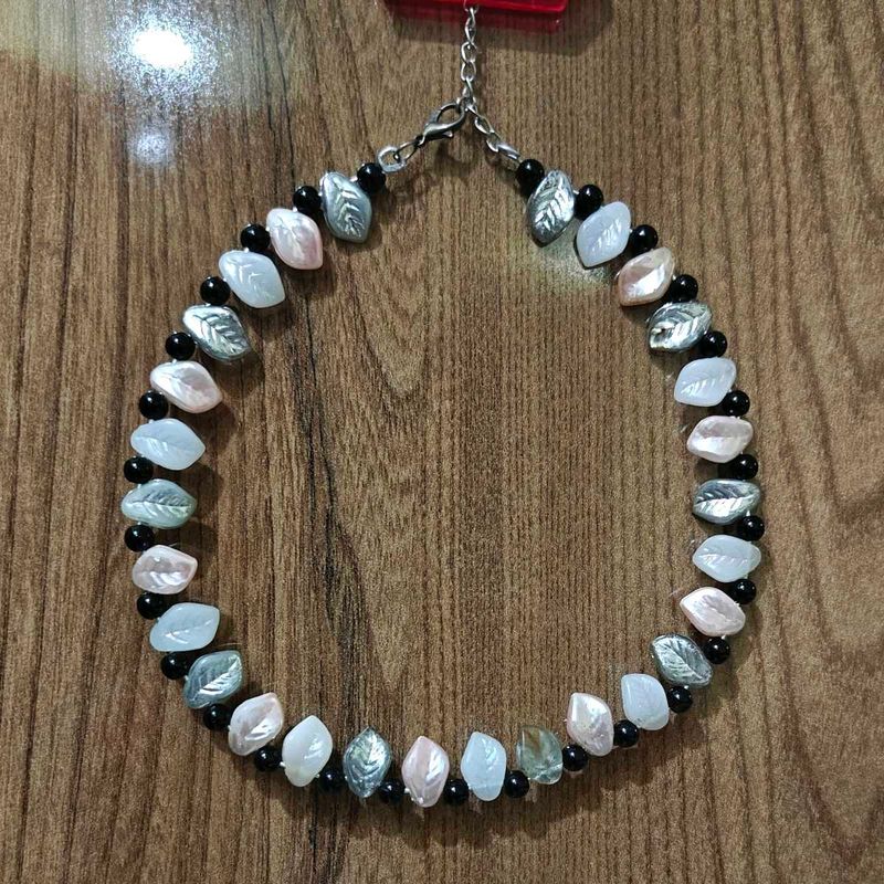 Beaded Leaf Choker Necklace