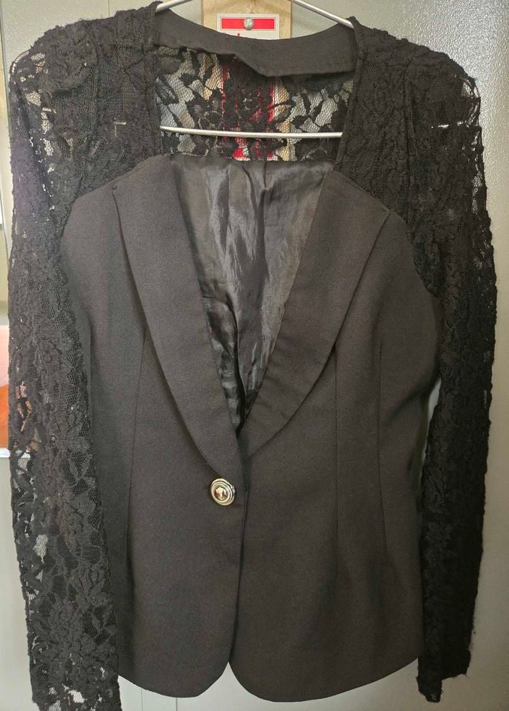 Elegant Black Lace Sleeve Blazer