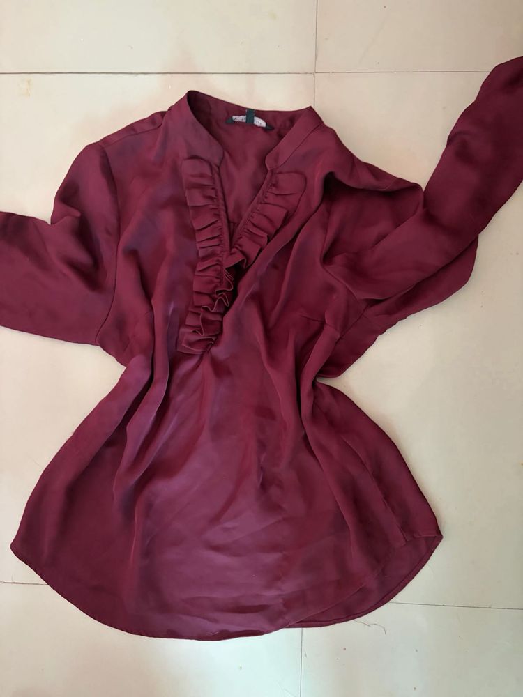 Maroon Ruffled V-Neck Top