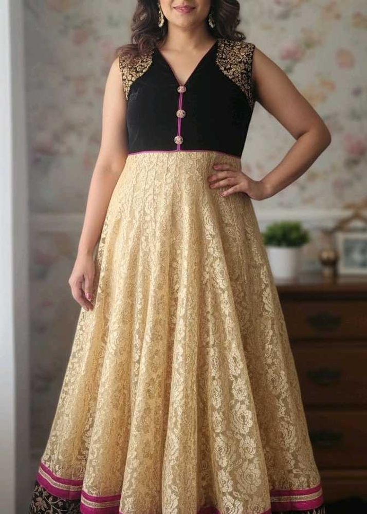 Elegant Ethnic Gown' M' SIZE