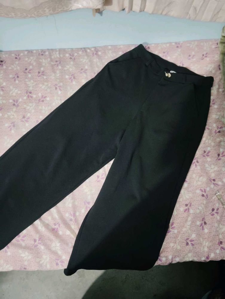 Classic Black Wide-Leg Pants