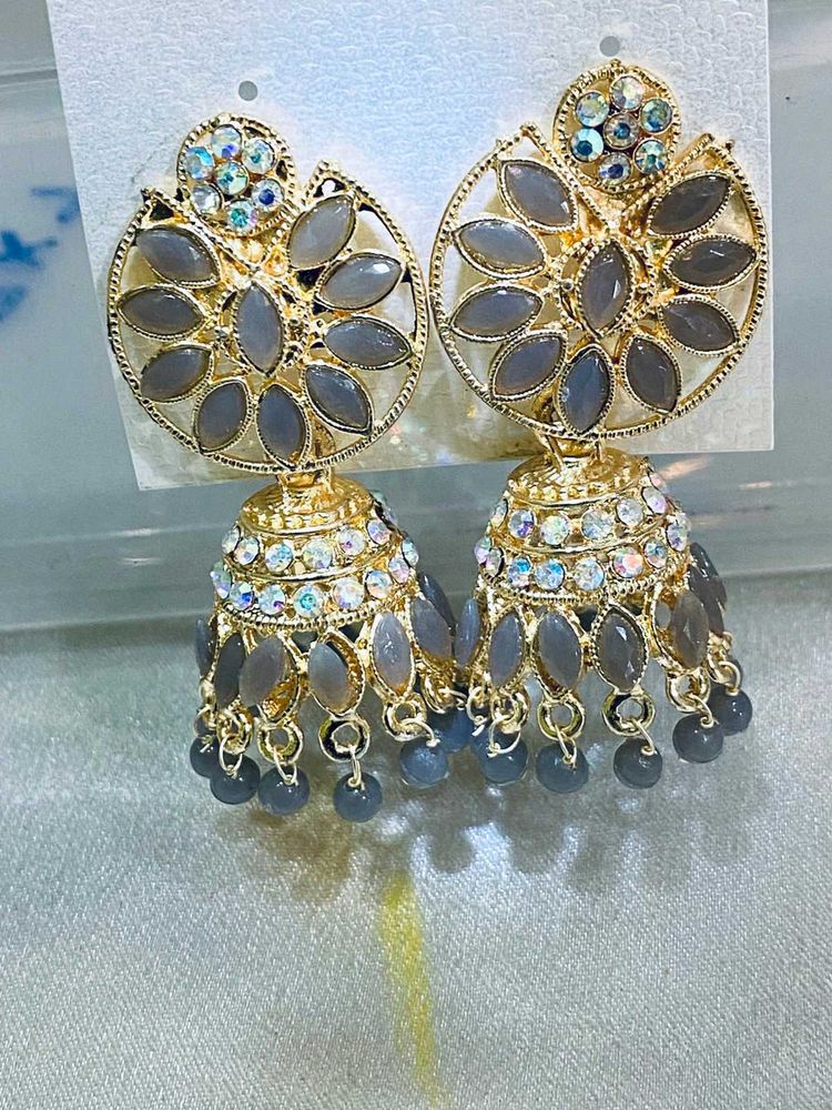 Elegant Grey Jhumka Earrings