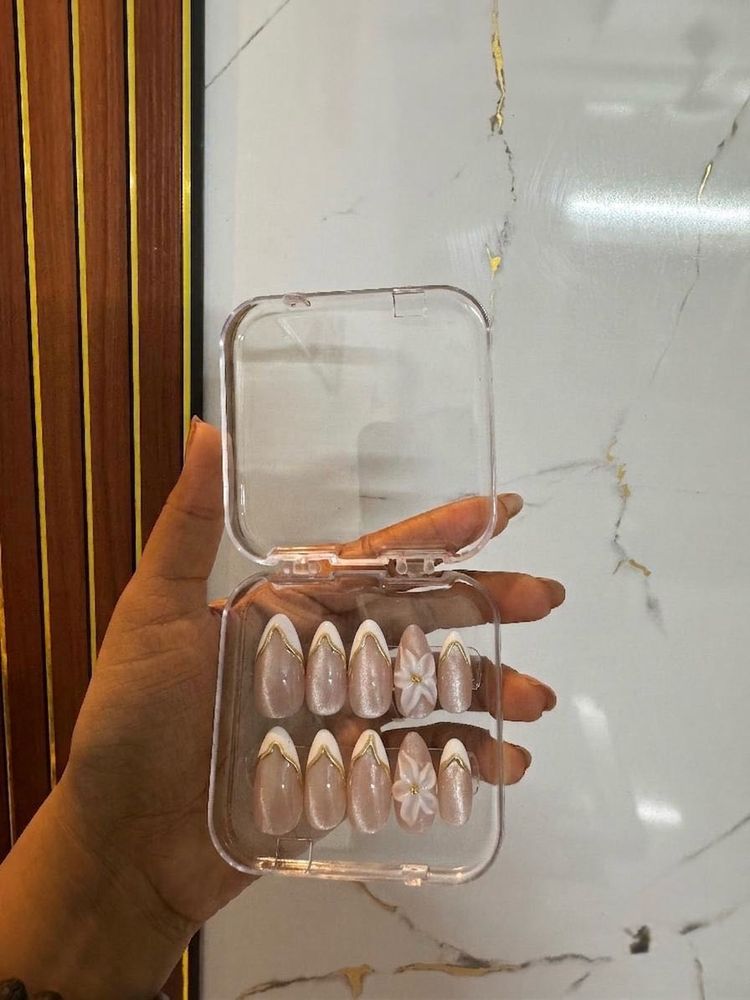 Elegant 3d flower Press-On Nails Set