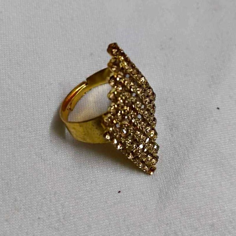 Sparkling Ring