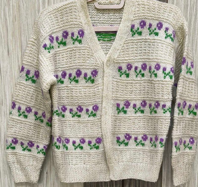 Chic Floral Knit Cardigan