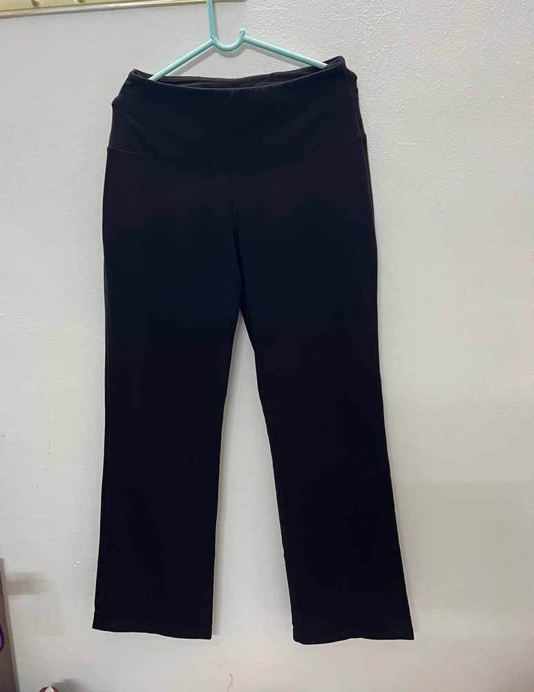 Black Yoga Pants🕸️