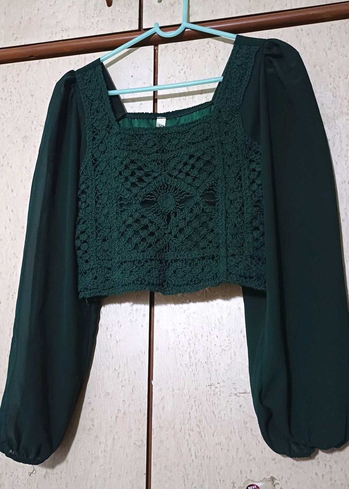 💚 Green Crochet Detail Top