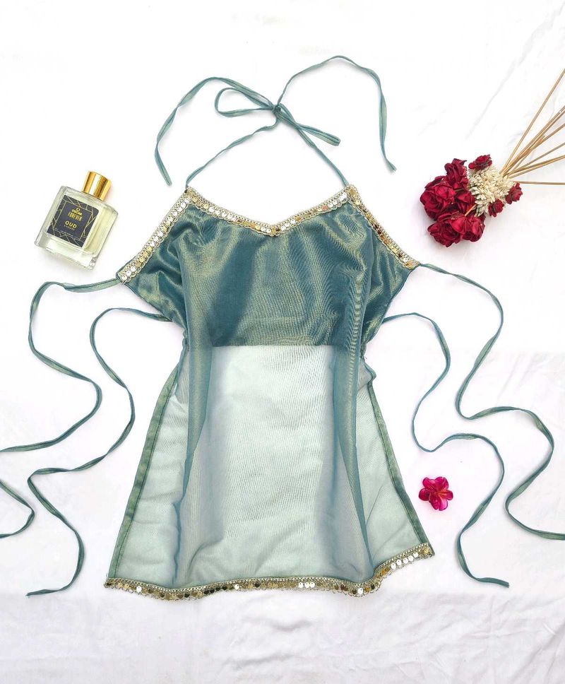 Y2k chatpati Backless halter top 👄