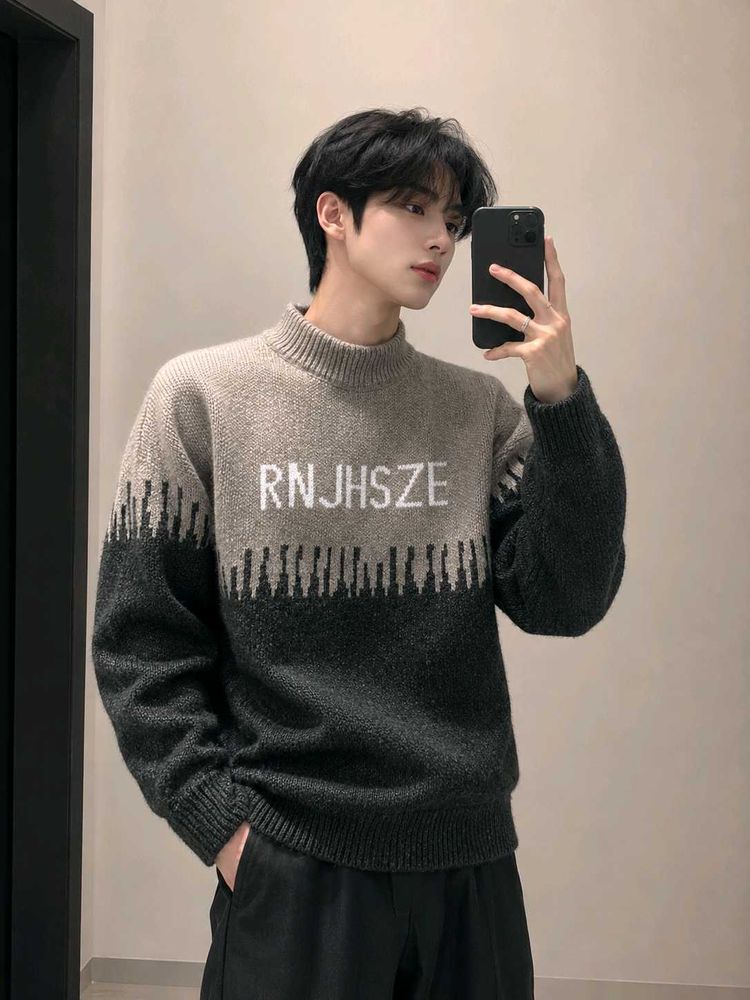 Stylish Two-Tone Knit Sweater