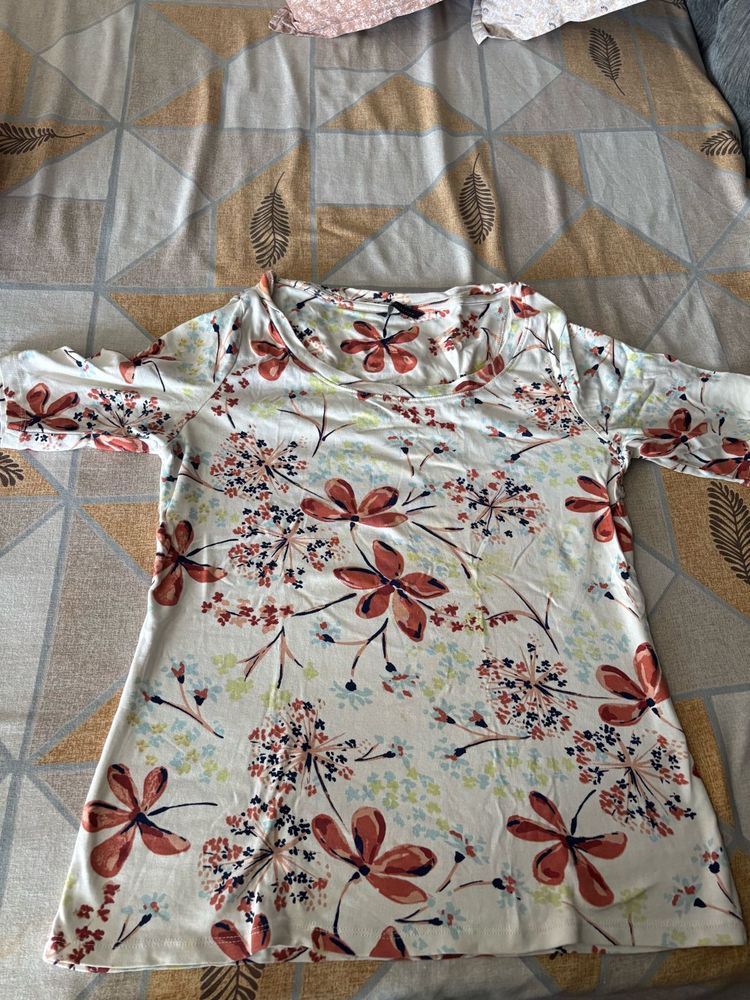Floral Print Casual Top