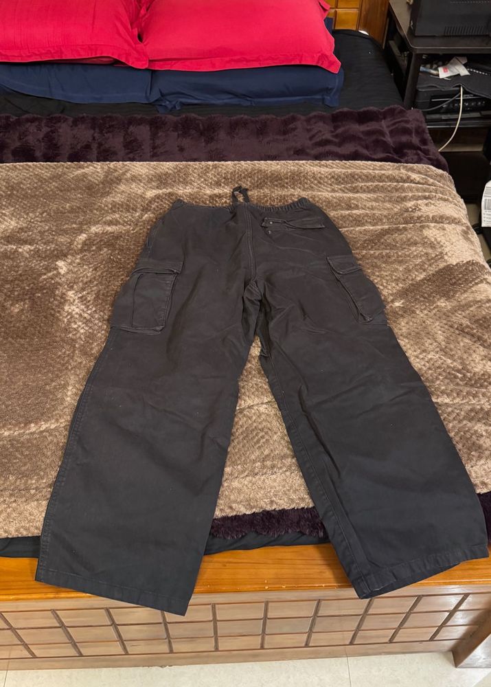Black Cargo Pants