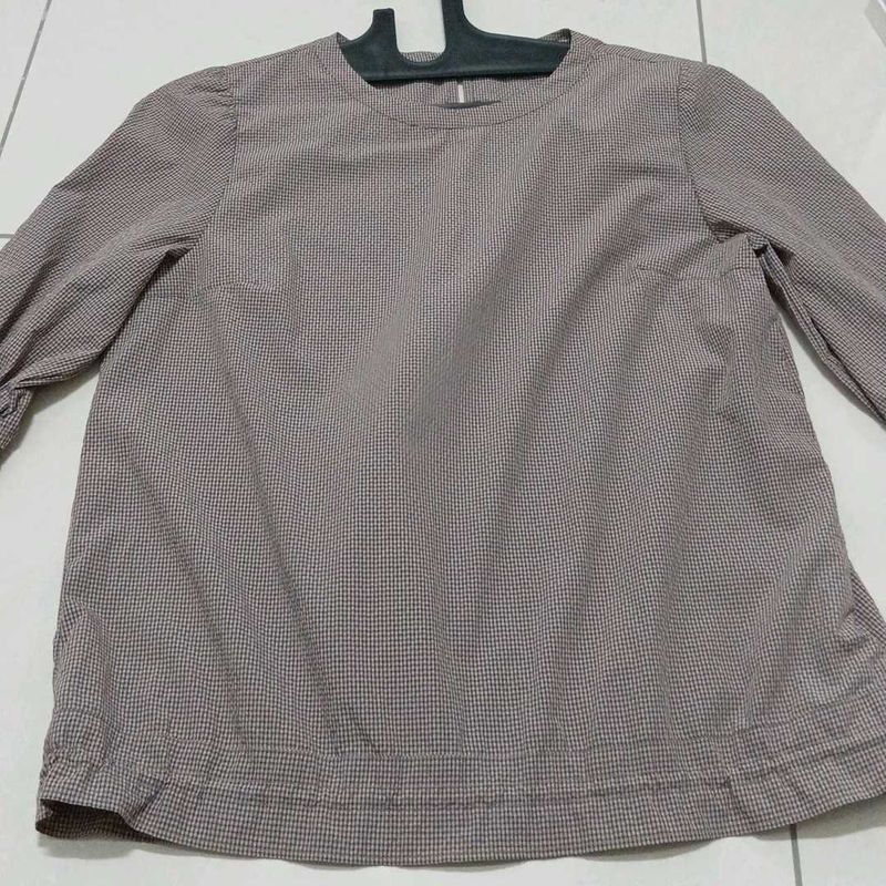 Stylish Checked Long Sleeve Top