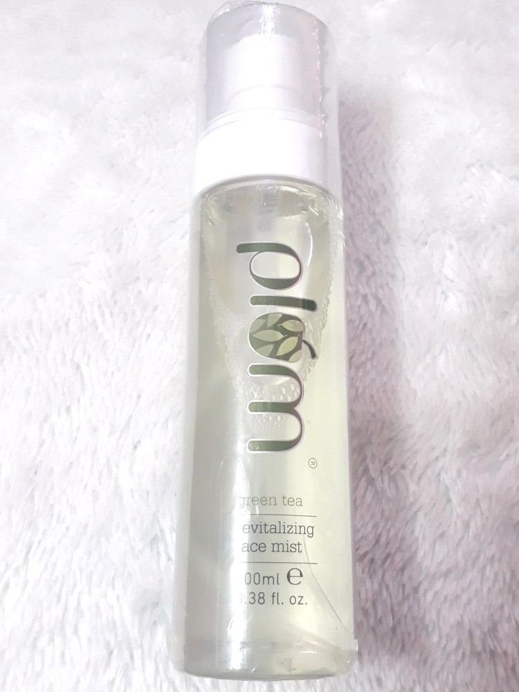 Plum Green Tea Revitalizing Face Mist