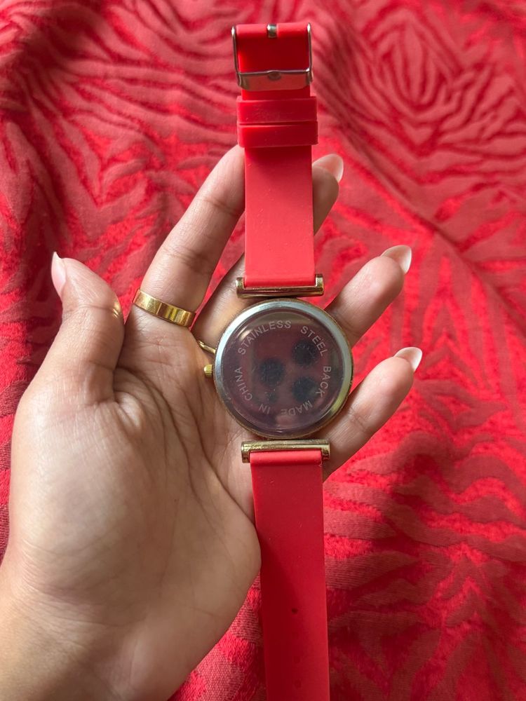❤️ Stylish Paris-Themed Red Watch – Like New!