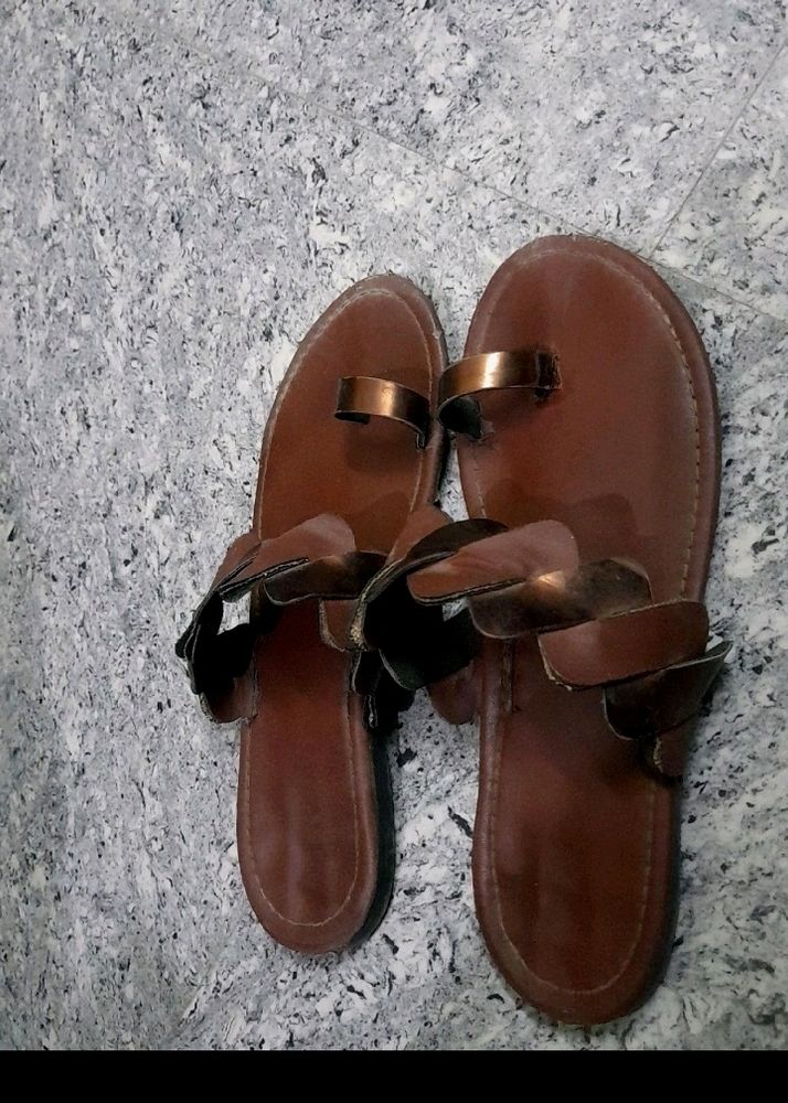 Flats Combo With Good Condition 👍