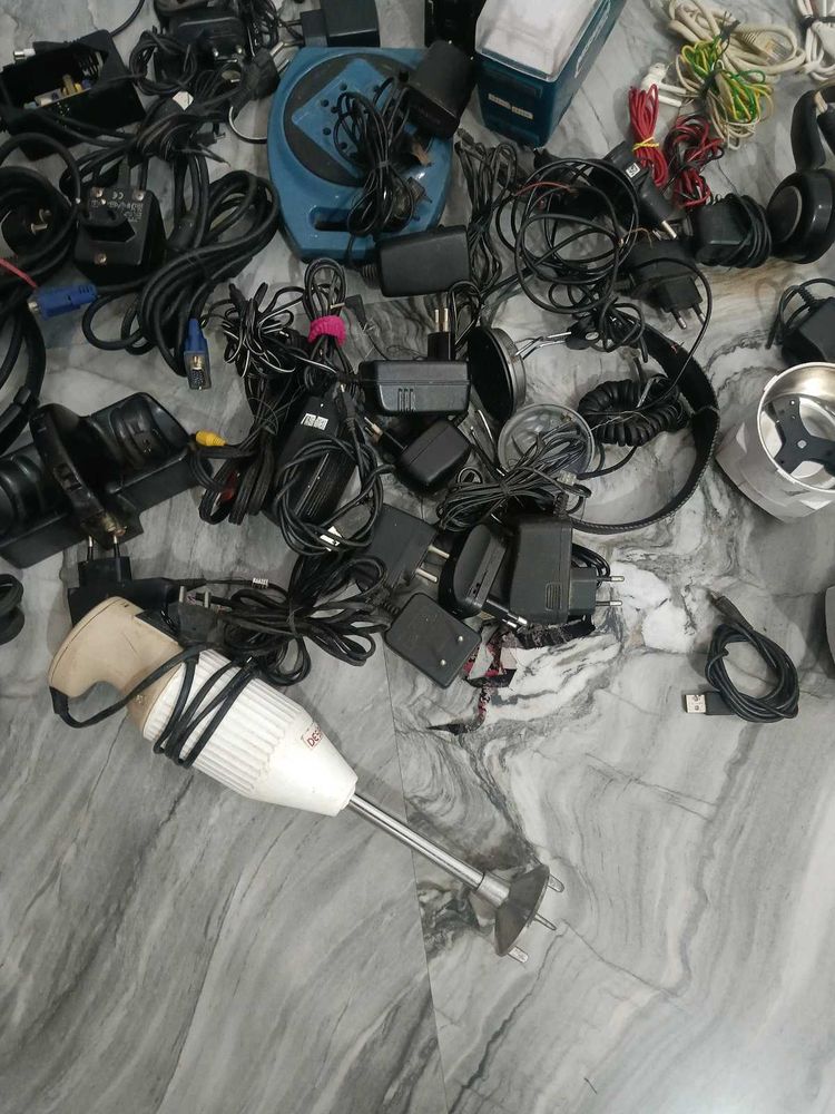 Assorted Gadget Accessories Bundle