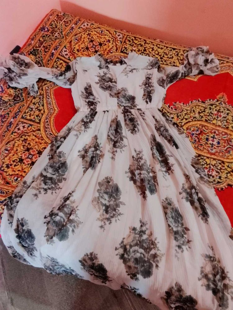 Elegant Floral Print Maxi Dress