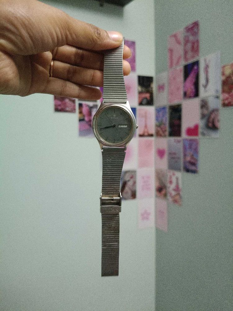 Classic Titan Silver Mesh Strap Watch