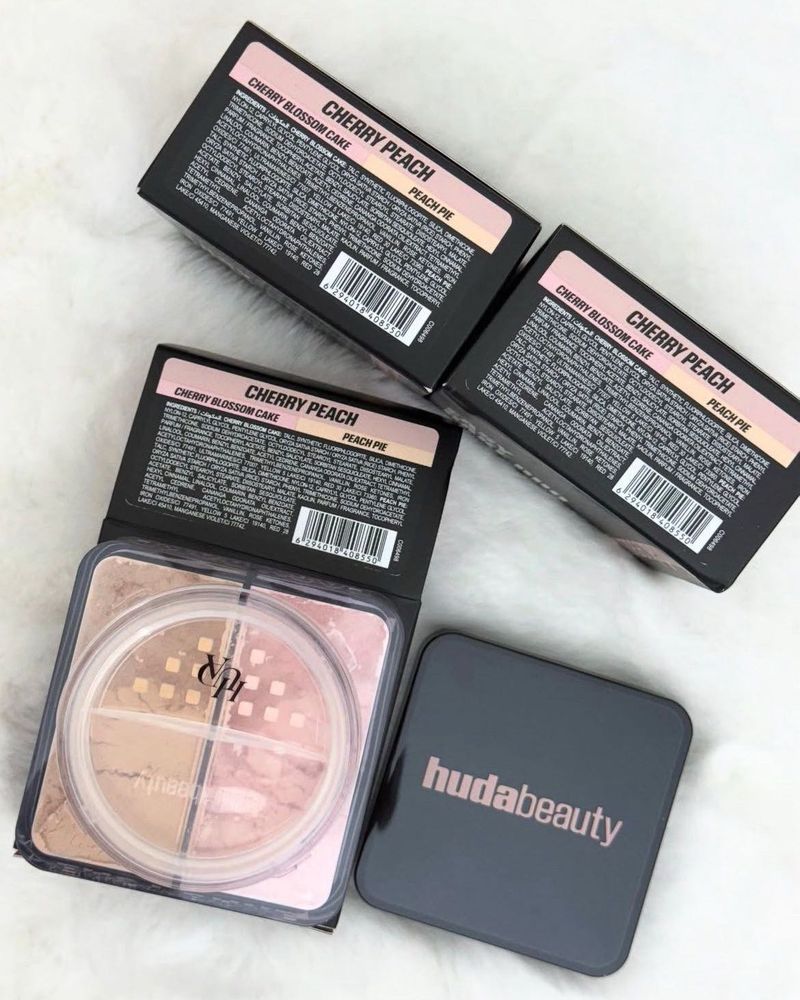 Huda Beauty loose Powder
