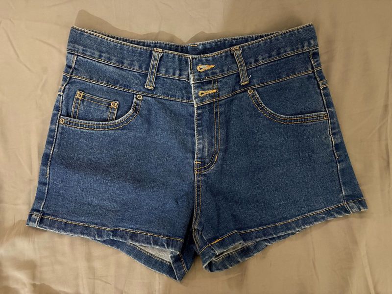 🫐Low Waisted Denim mini shorts
