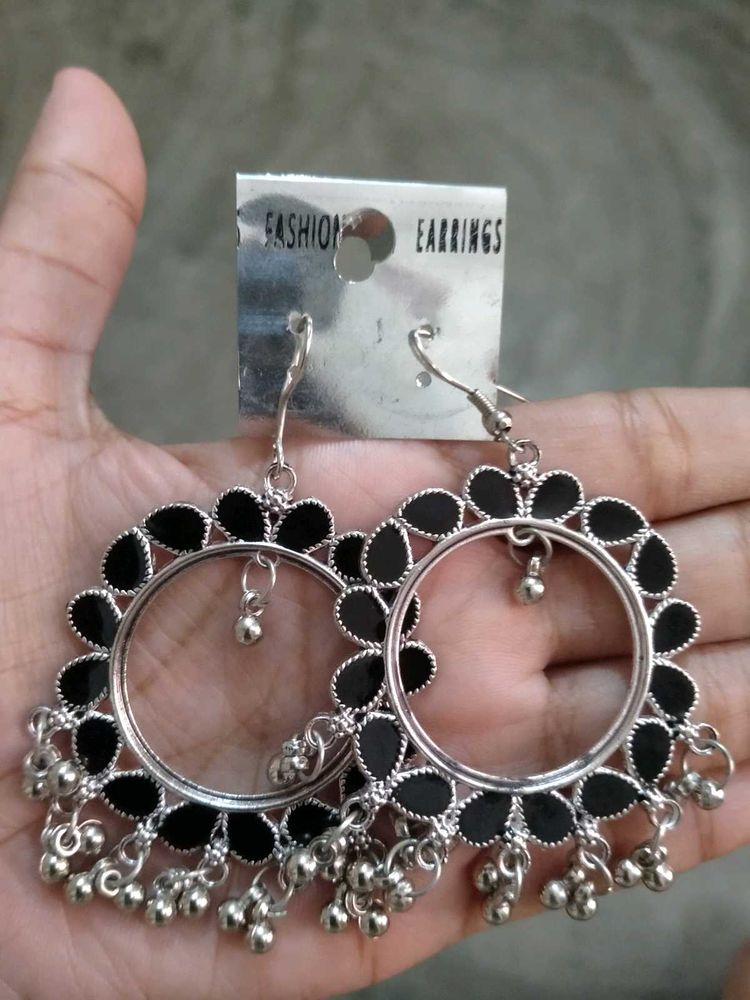 Stylish Black Hoop Earrings